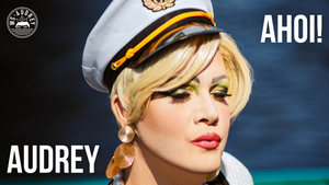 Audrey Ahoi! Spreefahrt mit Drag Queen