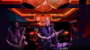 The Reload Club live in der Hotelbar 25h