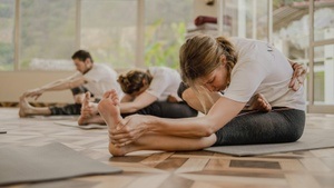 Yoga auf dem Sonnendeck