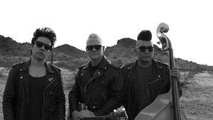 THE QUAKES w/ THE BLUE VELVETS