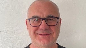 Enno Stahl: Menschenmaschinen