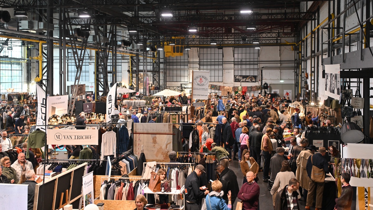 The Heritage Post Trade Show No. 07