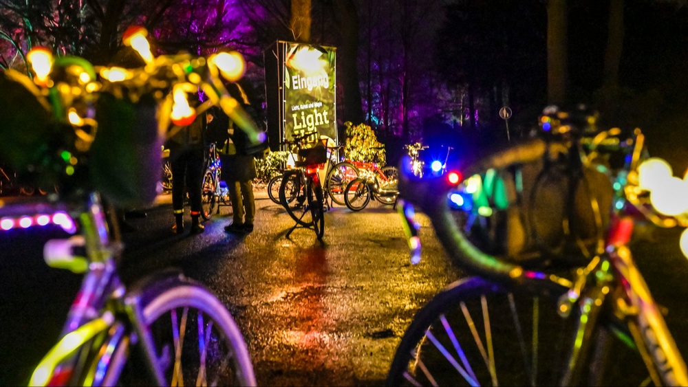 BIKE IT! Light Ride – Mit leuchtenden Rädern zum LightUp! in den Rhododendronpark