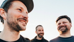 Ruby Tuesday | KASIMIR EFFEKT