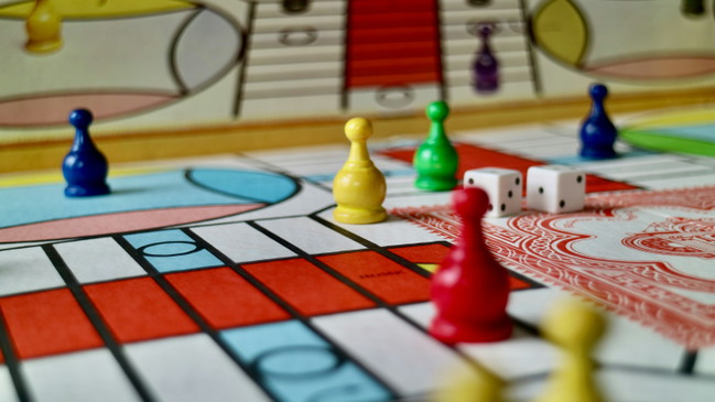 SPIELENACHMITTAG Schluss mit Langeweile – jetzt wird gezockt!