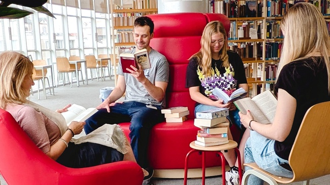 Silent Reading Club in der Zentralbibliothek