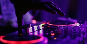 Elternabend – die Ü30/Ü40 Party