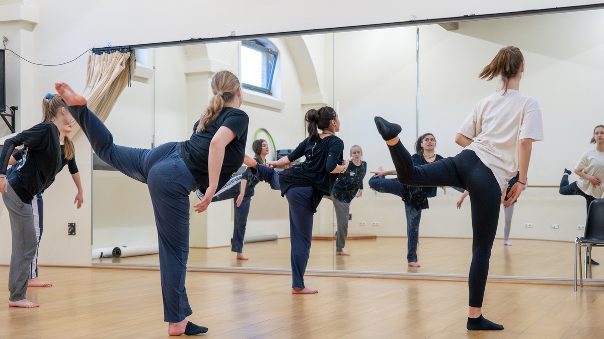 Oxymoron Dance Studio