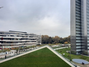 Sichtgrün Die steinernen Täler und grünen Hügel der Stadt - Hause Heumann & Jan Lemitz