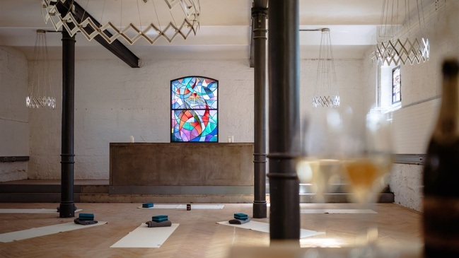 WineYoga CHURCH.