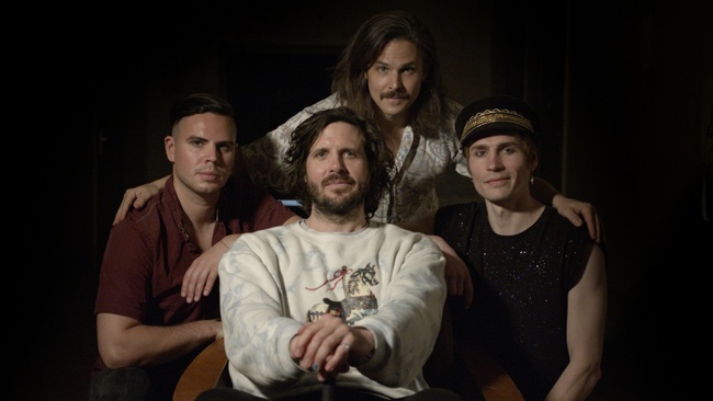 Ruby Tuesday | RONG KONG KOMA