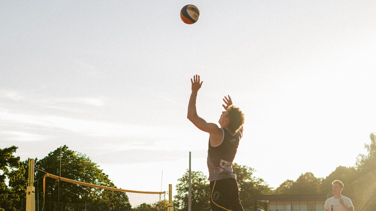 Beachcup Schnelle Brille 2 vs. 2 Herren Beachvolleyballturnier