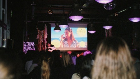 💖 LOVE AT FIRST SLIDE Köln 💖 Audience Ticket | Power Point Dating by Rausgegangen