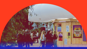 WDC-Pavillon in Offenbach: Demokratie beginnt Zuhause – Wir gestalten ein Visionsboard