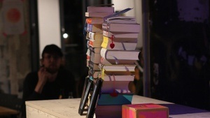 Silent Book Club-Treffen im B-Side Café