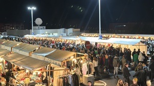 Nachtflohmarkt unterm Altonaer Balkon