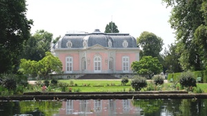 FÜHRUNG | Schloss und Gärten