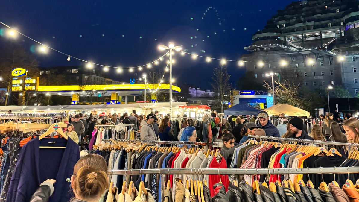 Nachtflohmarkt Rindermarkthalle St. Pauli