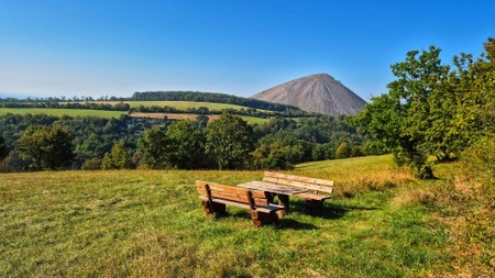 Wanderung: Zur "Hohen Linde" und Wildrosenpfad (Sangerhausen)
