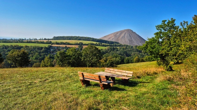 Wanderung: Zur "Hohen Linde" und Wildrosenpfad (Sangerhausen)