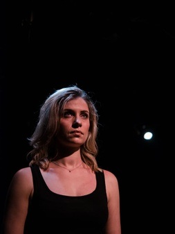 Schichten – nichts als Schichten Musikalisches Schauspiel mit Tanz