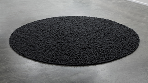 Lunch Break - Fragile Balance: Körper, Raum und Material bei Mona Hatoum