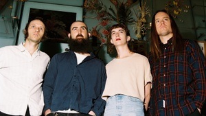 AGRICULTURE (us) & HEALING WOUND (uk)