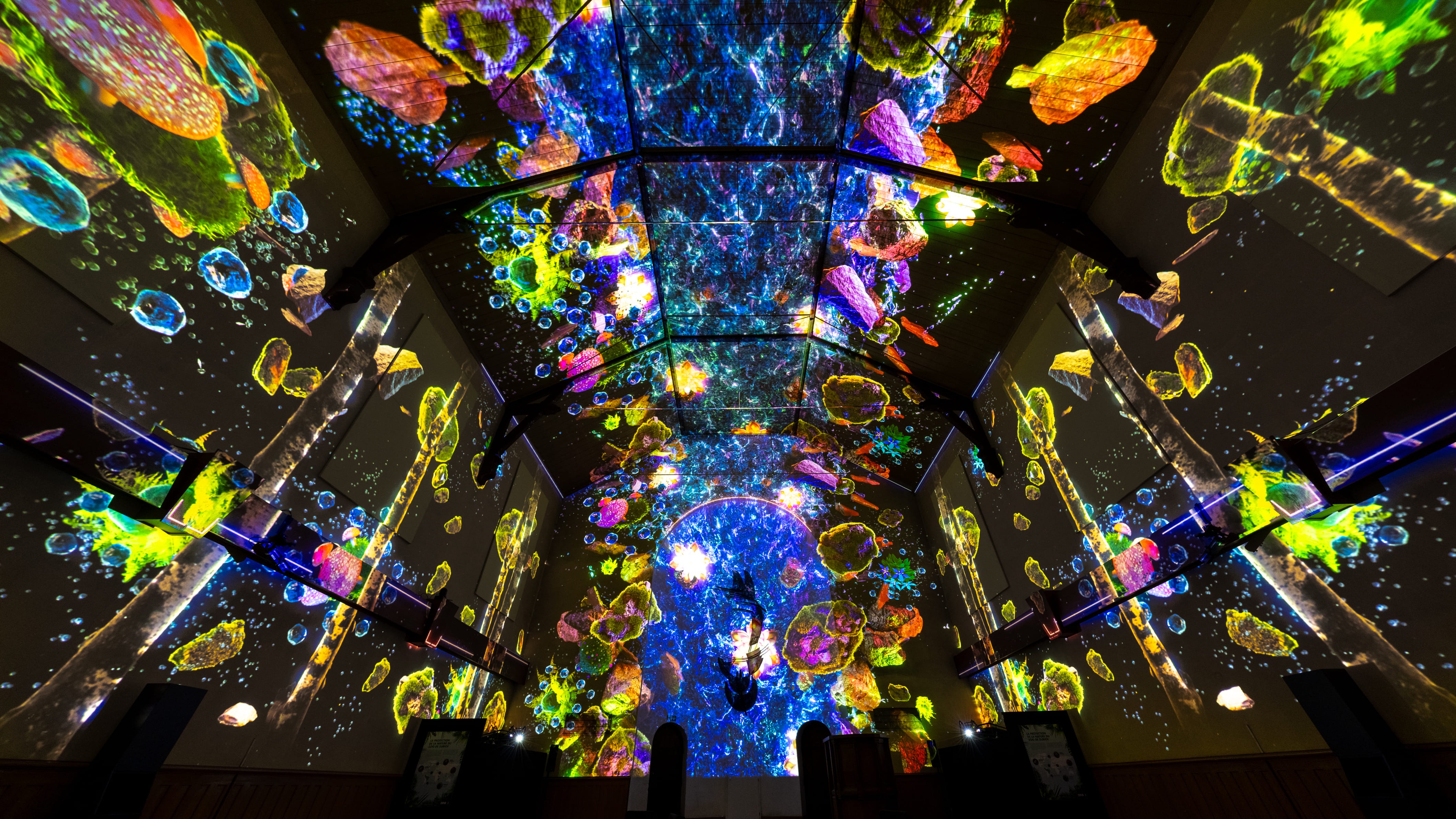 PROJEKTIL presents FLOW in der Dreikönigskirche Frankfurt