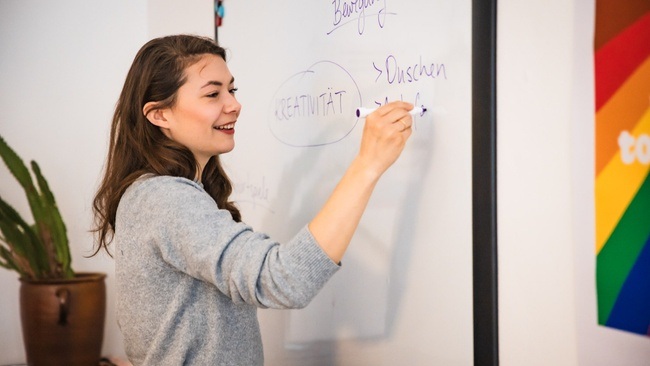 Schreibworkshops im Advent: Schreiben, Besinnen, Zurück- und Vorausblicken