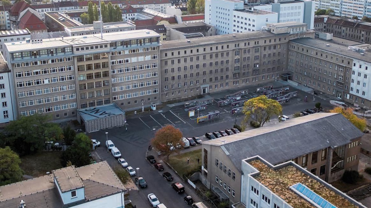 Einblick ins Geheime - Führung zum Stasi-Unterlagen-Archiv am historischen Ort