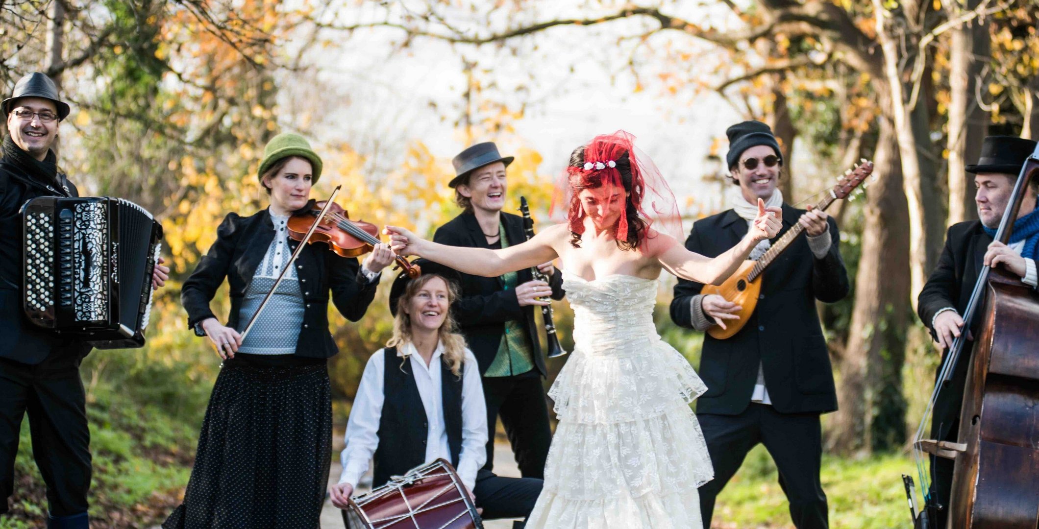 Klezmer, Hora, Liebeslieder mit She’Koyokh und Çiğdem Aslan