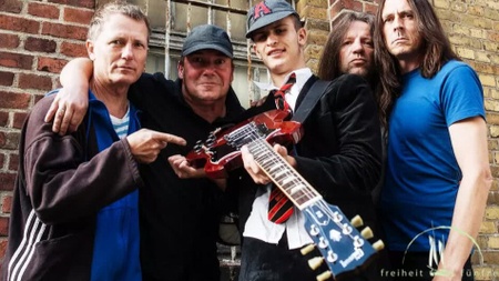 The Jailbreakers | The early years of AC/DC