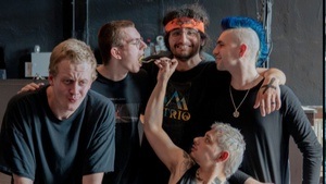 Demojacke // support: Hangry & Bambi Shoots Back