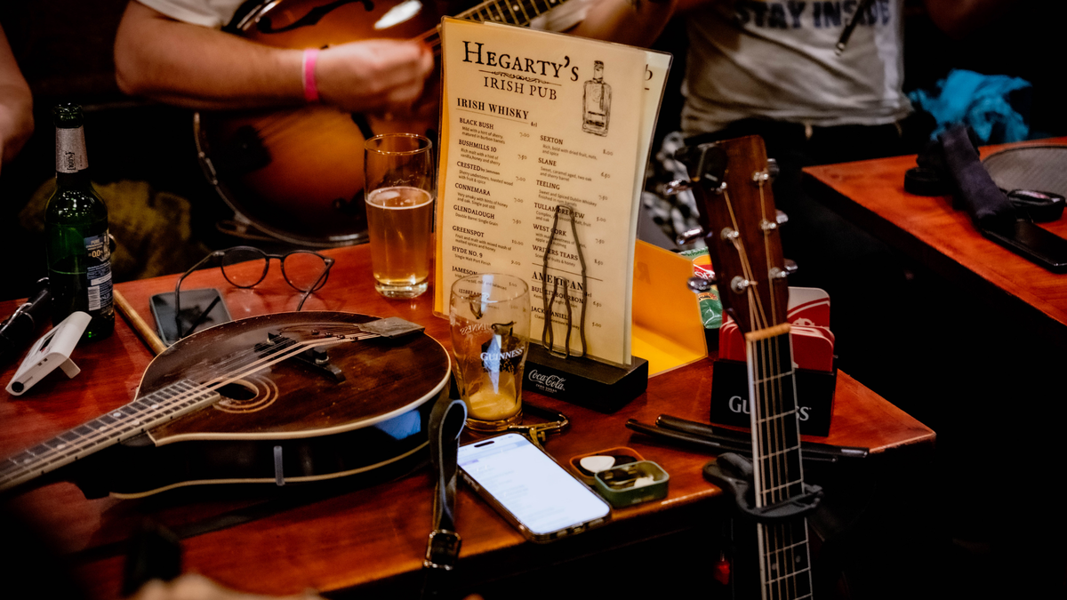 Titelbild der Veranstaltung Traditional Music Night at HEGARTY'S