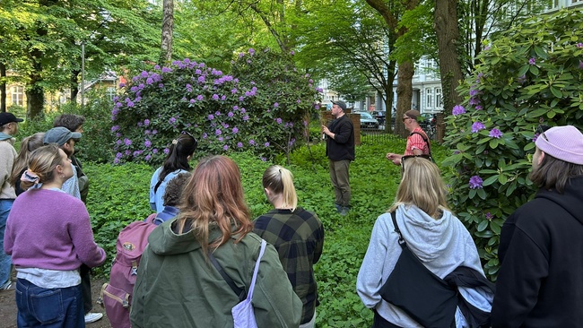 KNOW YOUR KRAUT — Wilde Stadtkräuter mit Waldgang