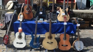 Acoustic Animal Jam Session with Hexxi + MusikFlohmarkt & Eddy Edge Live @Halle am Rhein