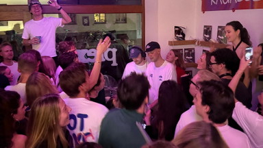 HOT BOYS DANCE - Coffee Rave