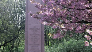 Gedenken an die Opfer des Massakers von Abtnaundorf und 81. Jahrestag der Befreiung