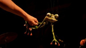 überALL unterALL [6+]