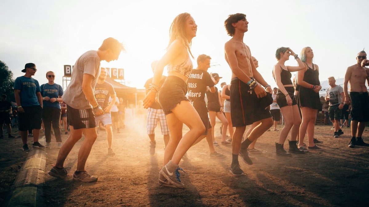 Titelbild der Veranstaltung Zugvøgel Festival 2026