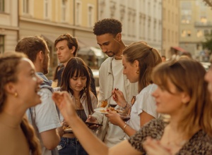 Wine & Food Walking Tour HAIDHAUSEN! | Munich Wine Rebels