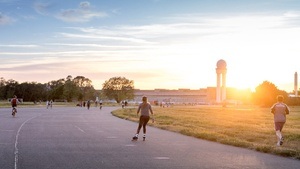 Discover the Uniqueness of Tempelhofer Feld (English guided tour)