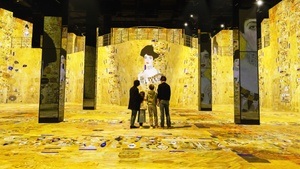 Gustav Klimt - Gold und Farbe