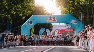 dm Firmenlauf Saarbrücken präsentiert von CosmosDirekt