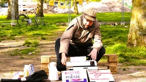 Poesie für die Szene - Installation einer Lesebühne am Bremer Platz