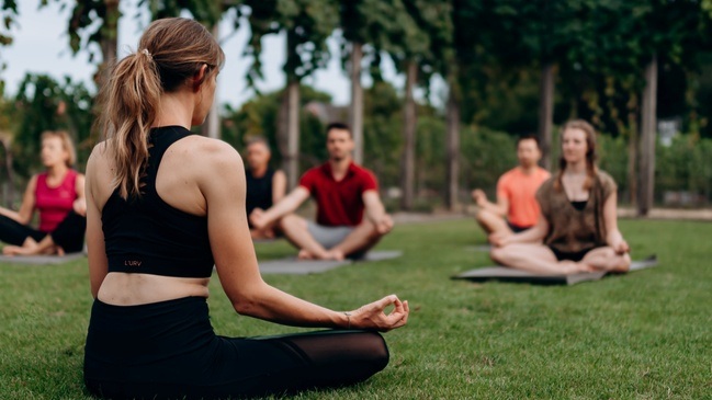 WineYoga RebArena