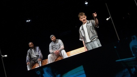 51. Mülheimer Theatertage: "DRUCK!" von Arad Dabiri