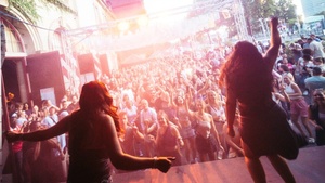 Girlhood Open-Air Special mit Blossom Good & Friends | Sommerbühne 2026