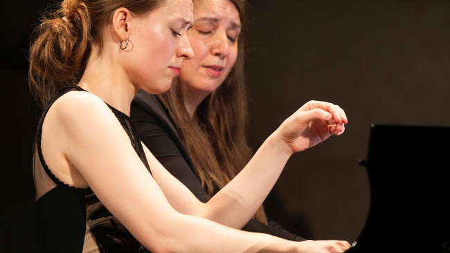 Das Klavierduo Cristina Marton-Argerich & Antonia Miller präsentiert ihr Programm „Nachklang“