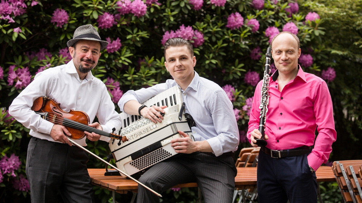 Klezmer Tunes: Stars Above the Shtetl